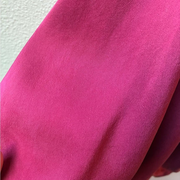 Theory Derona Draped Sleeveless Silk Blouse in Fuchsia (Size:S) - Picture 11 of 14